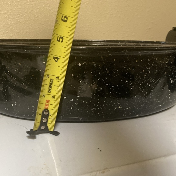 16 inch pot with lid and handles - Not Threshold brand - Picture 5 of 8